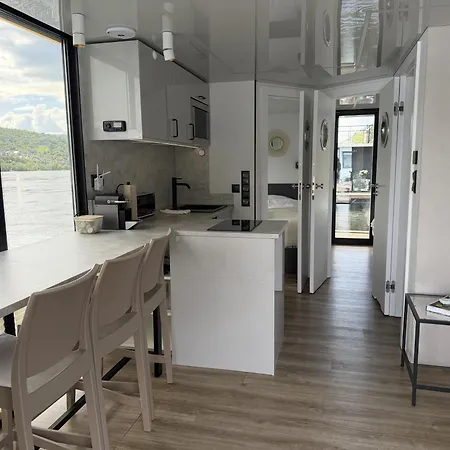 Design-hausboot Am Rheinsteig * Lorch am Rhein
